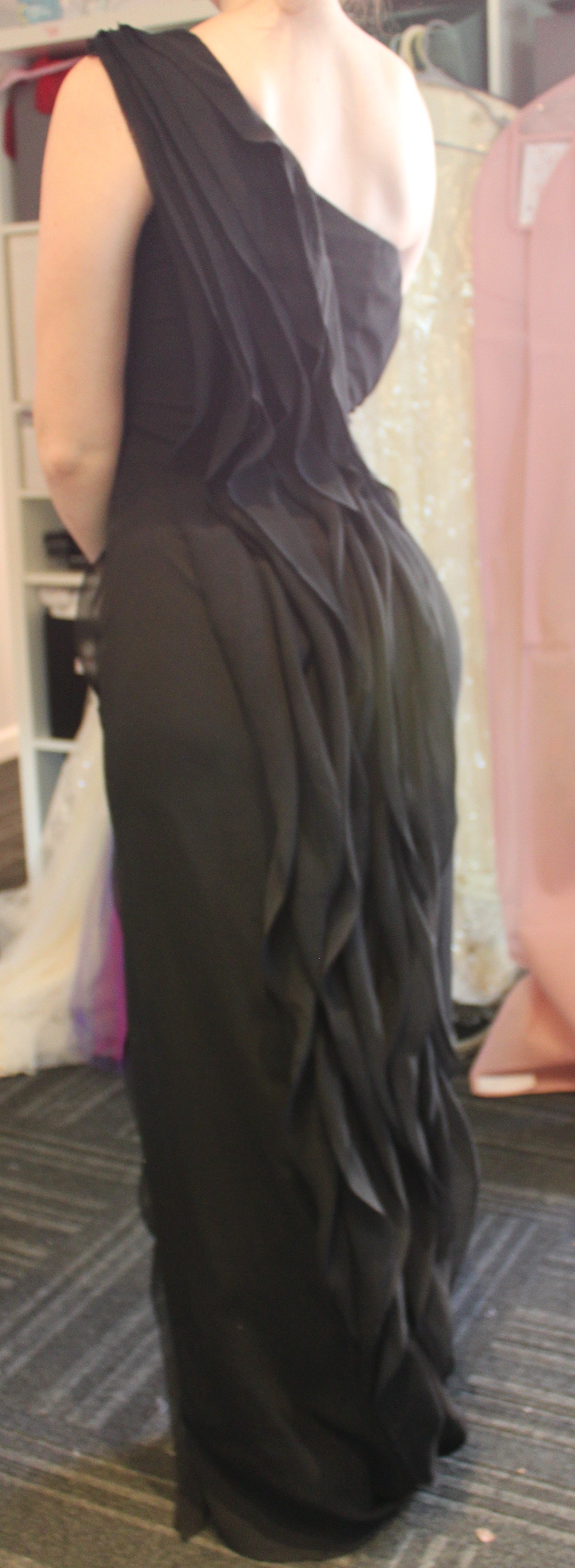 02 Vera Wang Long One Shoulder Ruffles