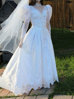 52 Vintage Classic Wedding Dress