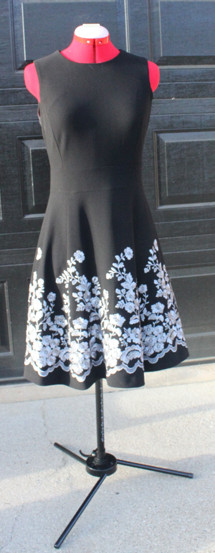 46 Calvin Klein Embroidered Cocktail Dress