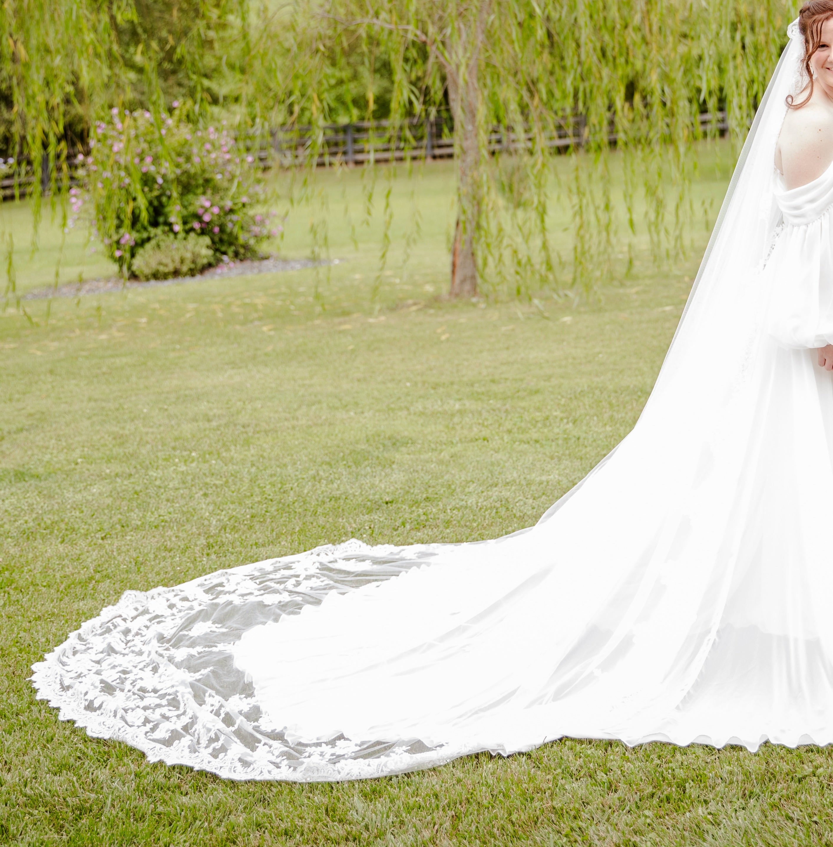 05 Long Veil with Appliques and Pearls