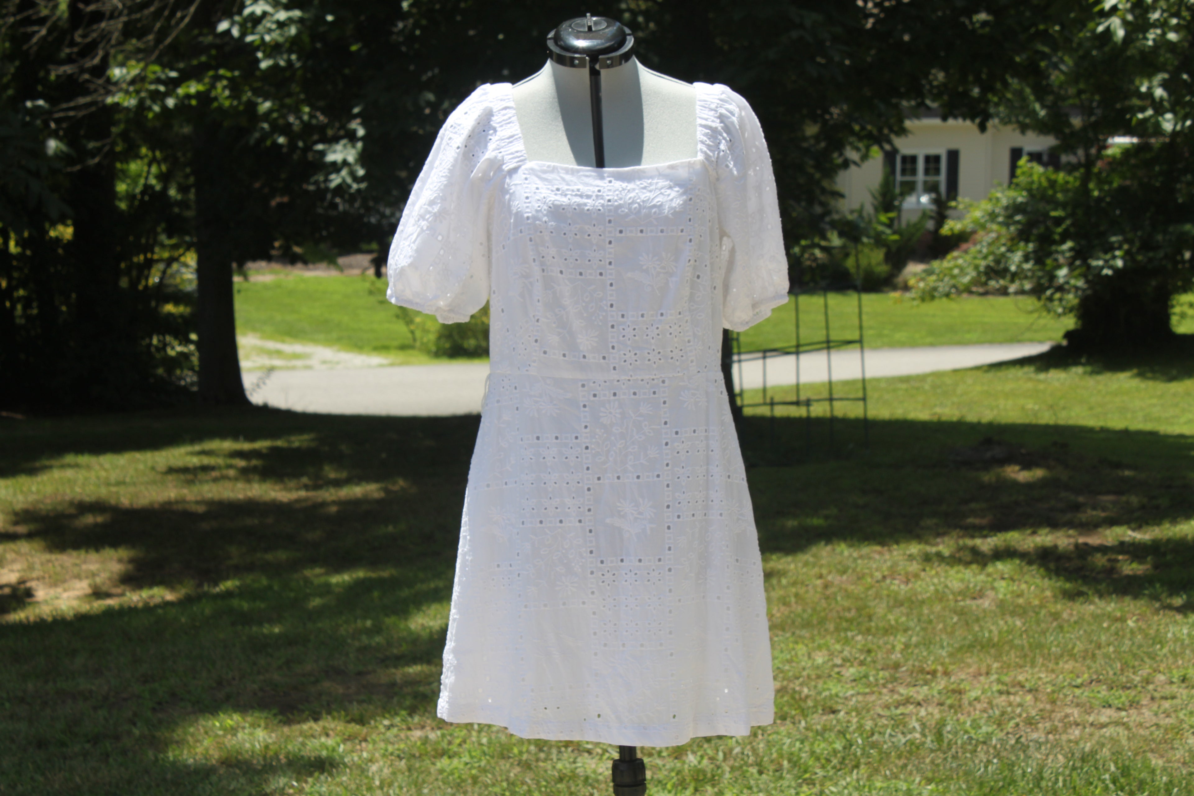 JT43 Loft White dress