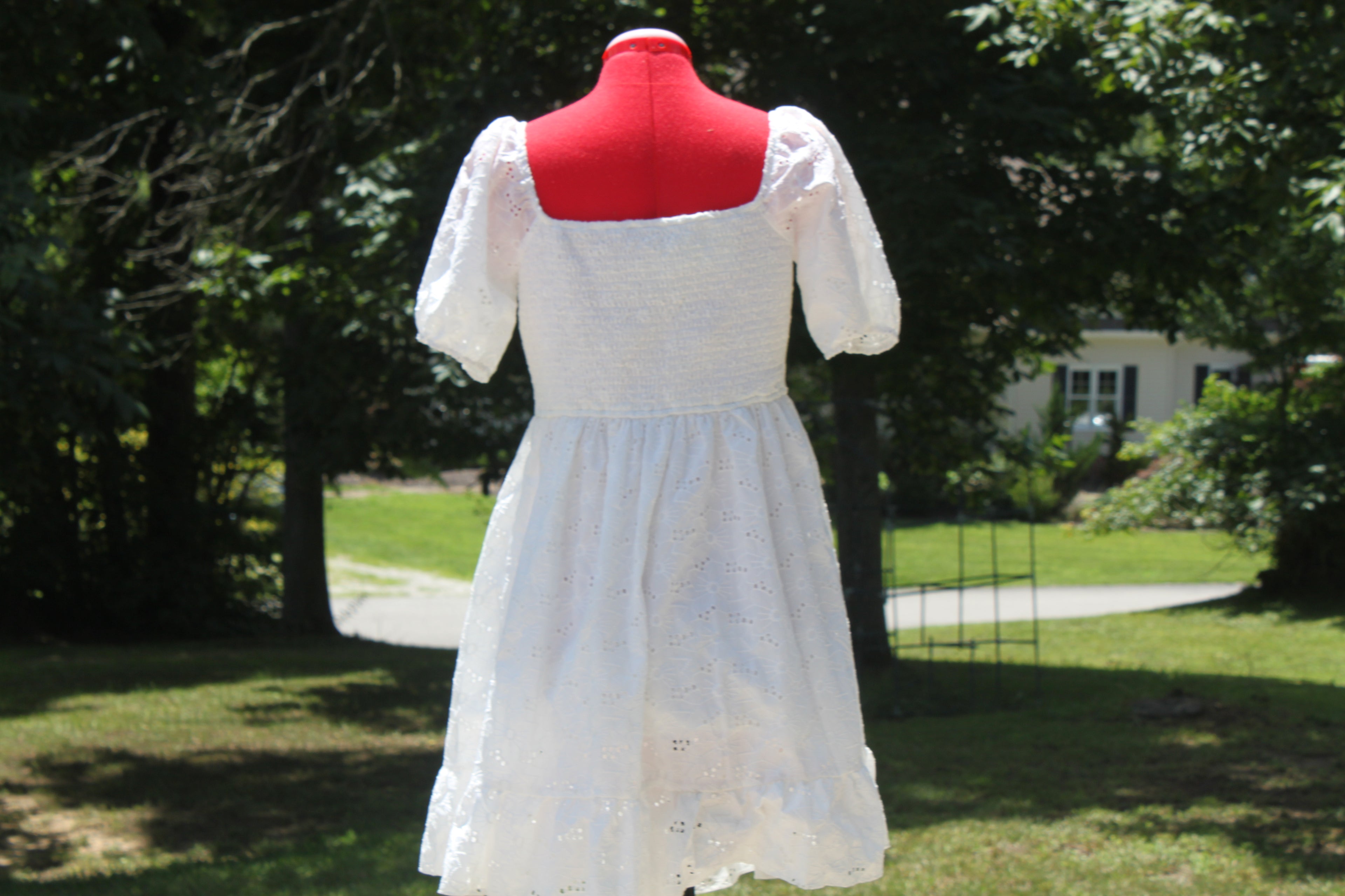 JT25 White lace dress