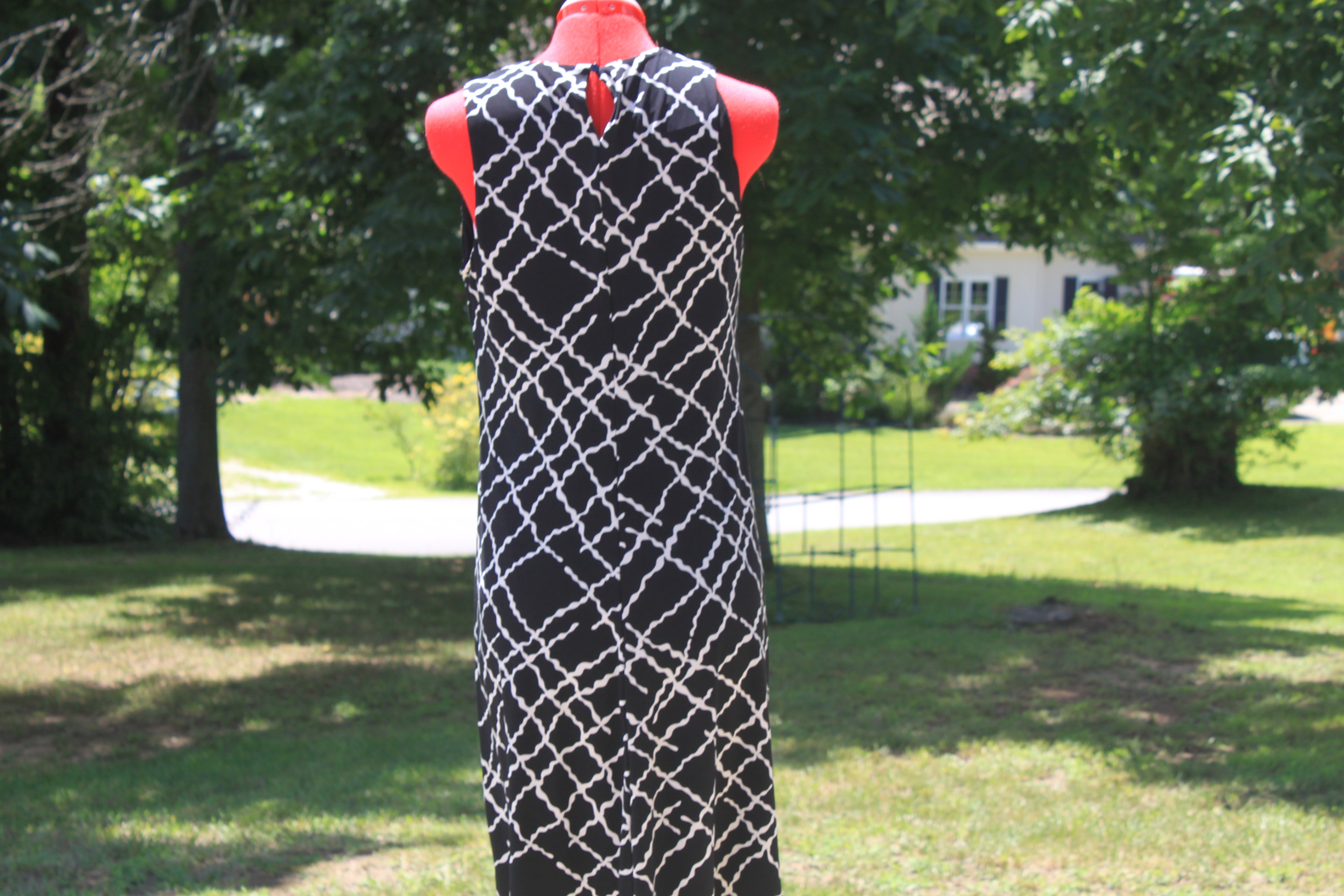 JT26 Anne Klein Black Dress