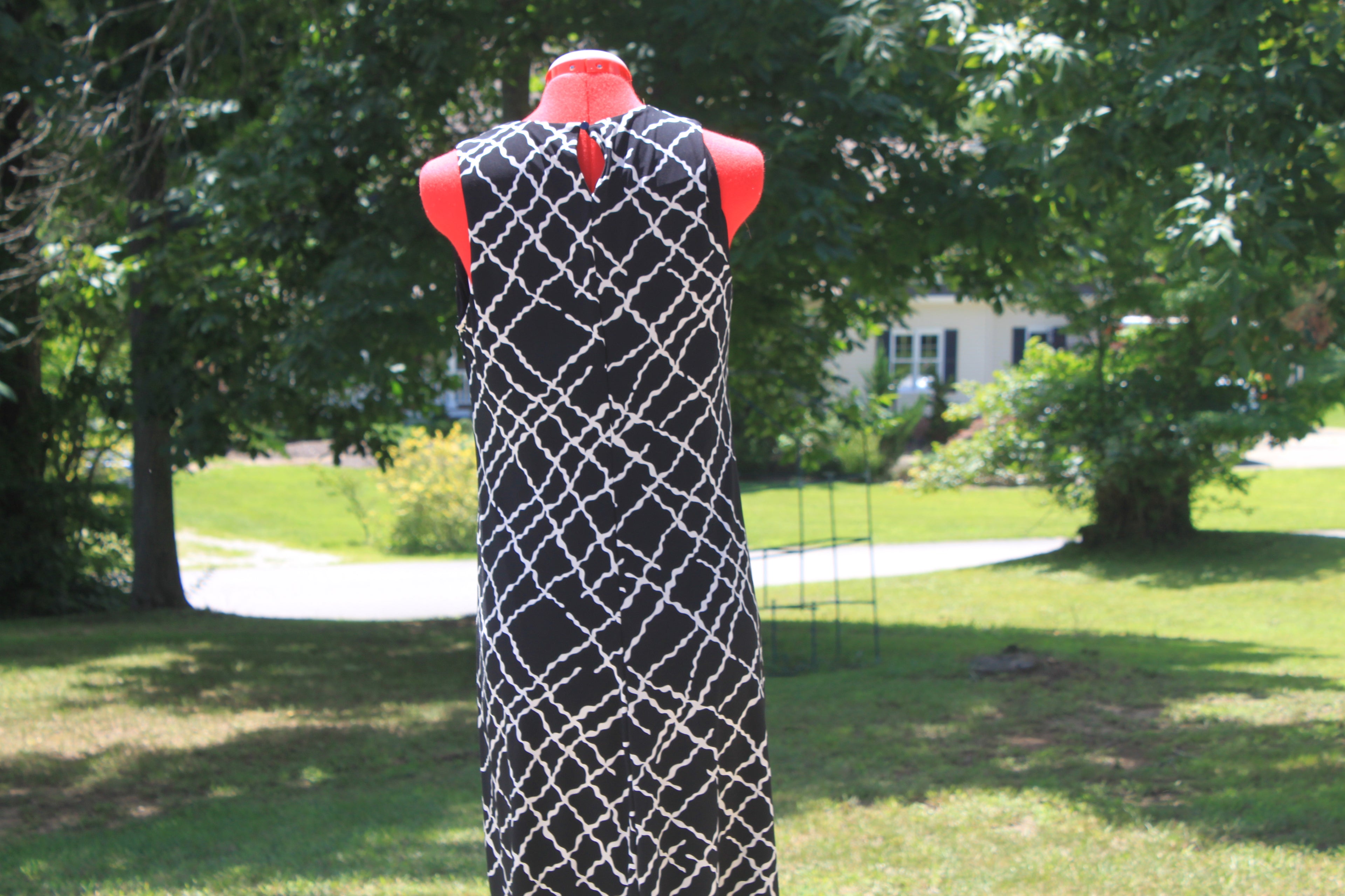 JT26 Anne Klein Black Dress
