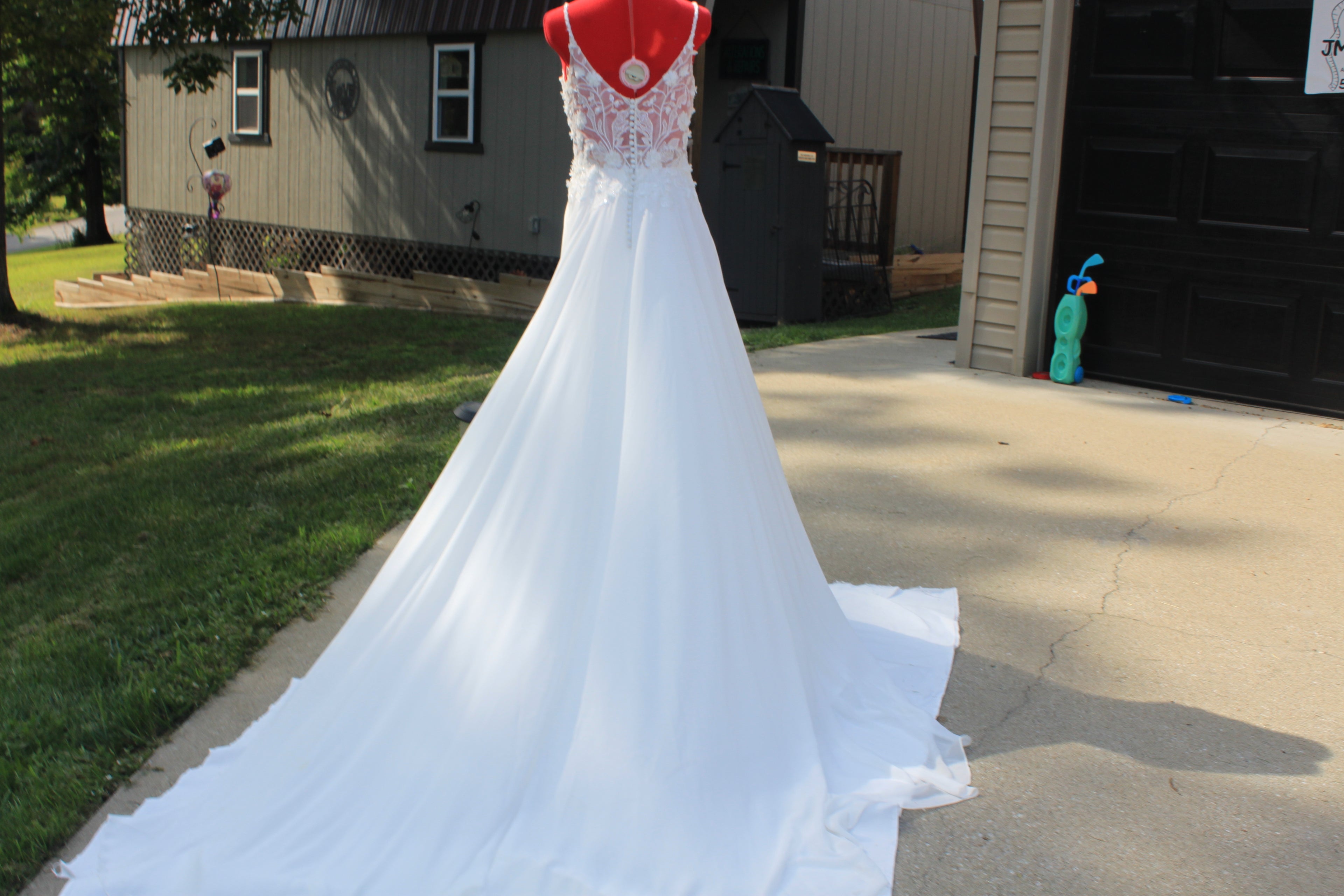 62 Pearled Spaghetti Strap Luxury Wedding Dress