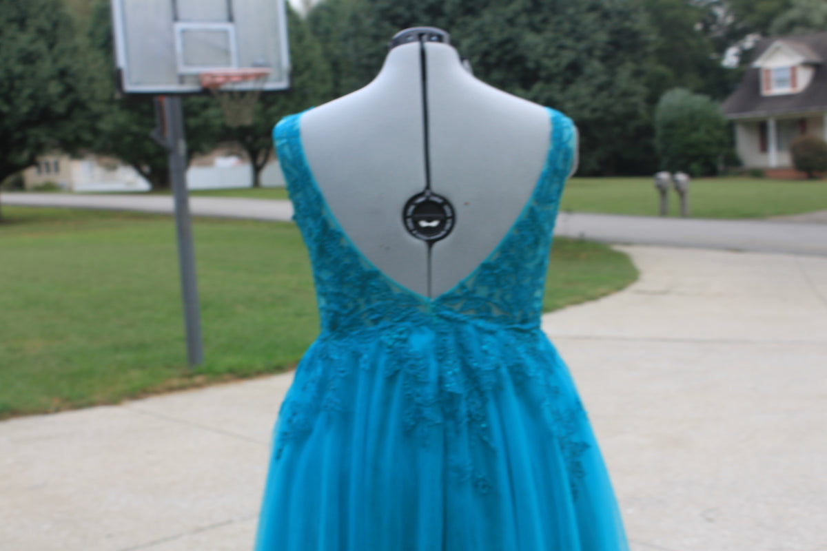 39 Sparkly Teal Dress