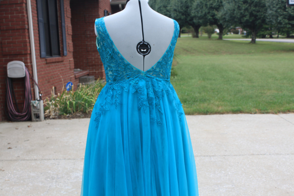 39 Sparkly Teal Dress