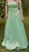 58 Strapless Green Flowy Dress